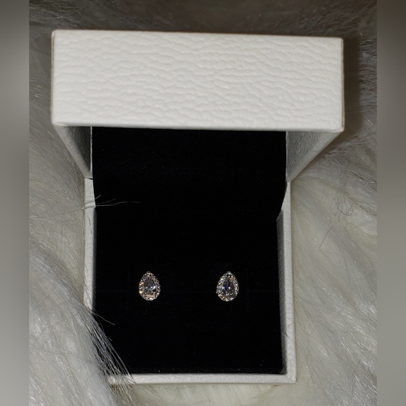 Pandora Sparkling Teardrop Halo Stud Earrings - Picture 5 of 11